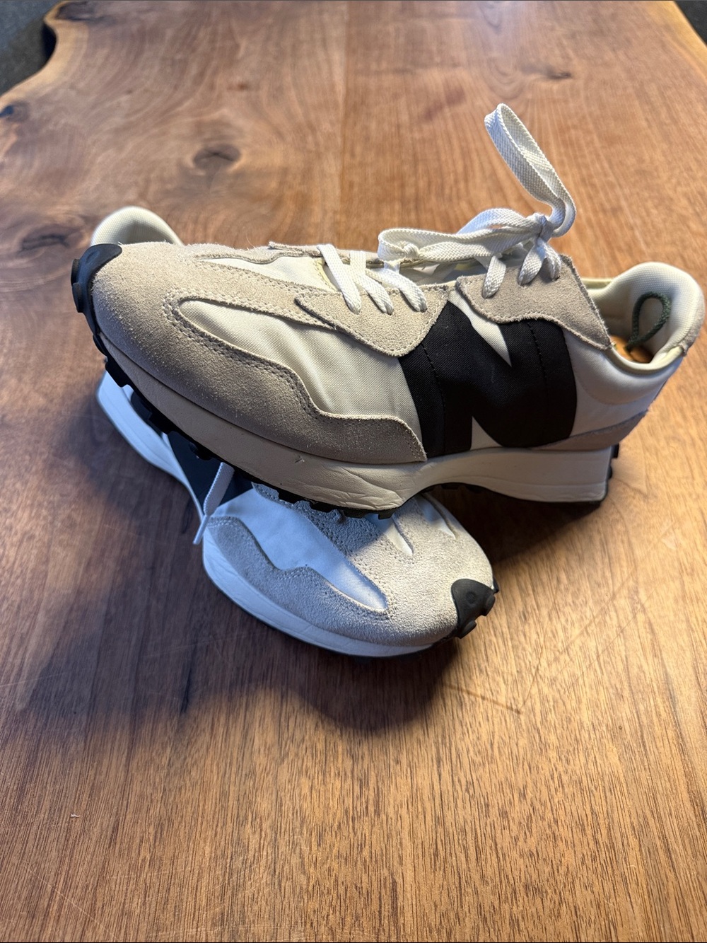 NEW BALANCE 327 - 13